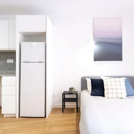 Estudio Cerca De Camp Nou Apartamento